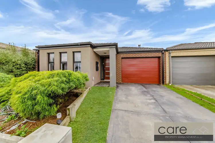 Main view of Homely house listing, 15 Sallys Run, Hampton Park VIC 3976