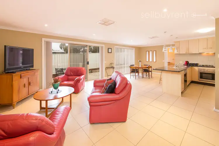 Third view of Homely unit listing, 2/118 DE KERILLEAU DRIVE, Wodonga VIC 3690