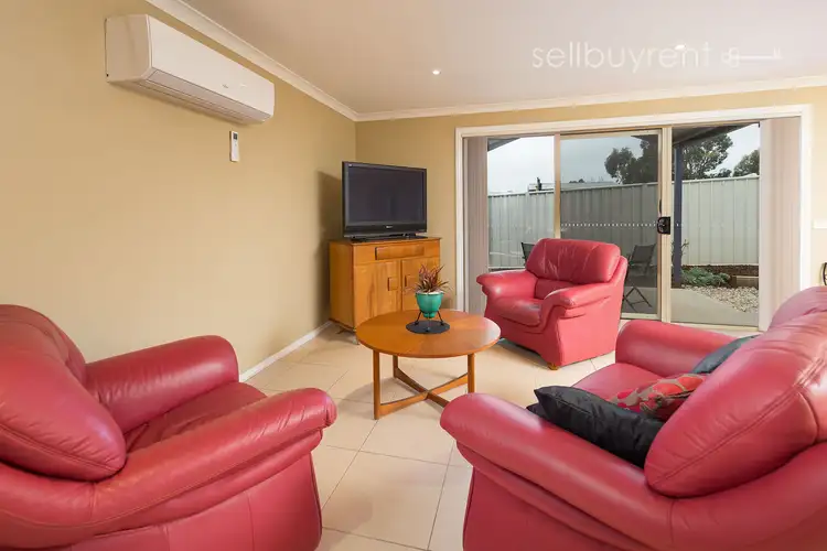 Fifth view of Homely unit listing, 2/118 DE KERILLEAU DRIVE, Wodonga VIC 3690