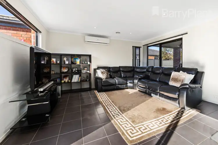 Sixth view of Homely house listing, 2 Yalding Place, Deer Park VIC 3023