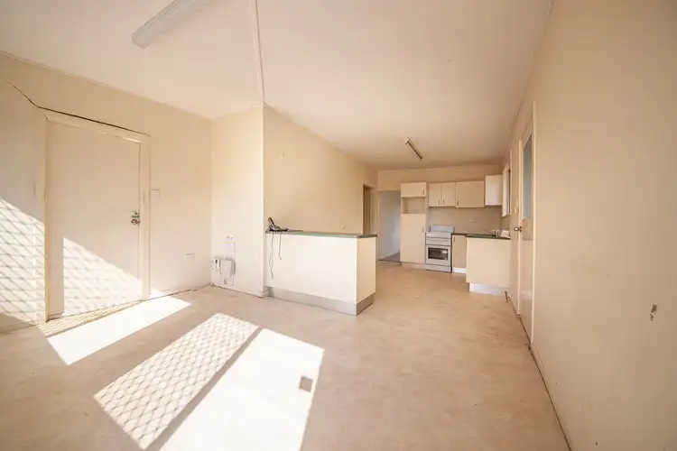 Fifth view of Homely house listing, 4 LINDSAY STREET, Bundamba QLD 4304