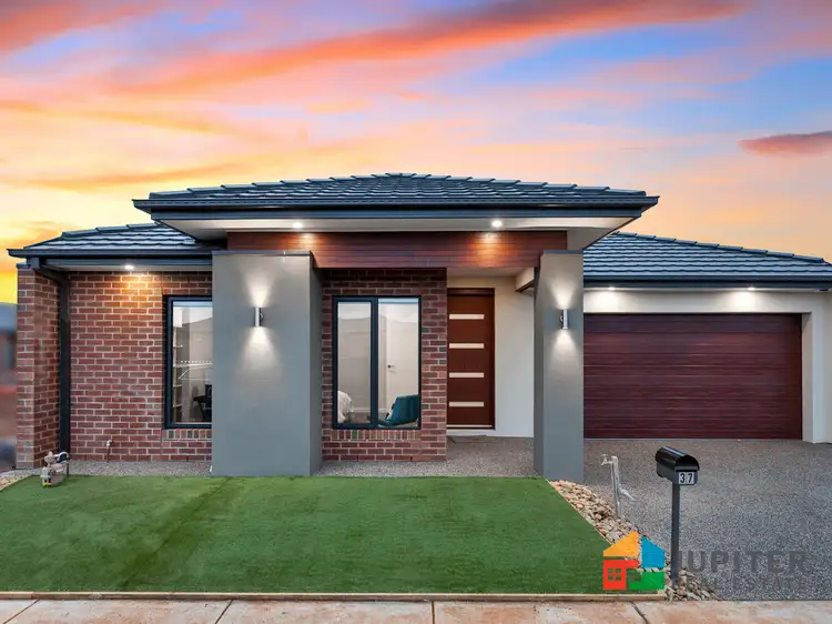 37 Sadie Avenue, Thornhill Park VIC 3335