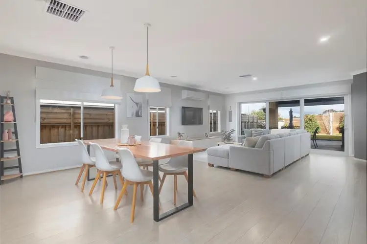 Second view of Homely house listing, 11 Cromarty Circuit, Darley VIC 3340