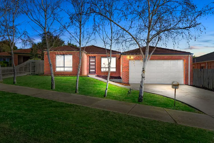9 Sue Place, Berwick VIC 3806