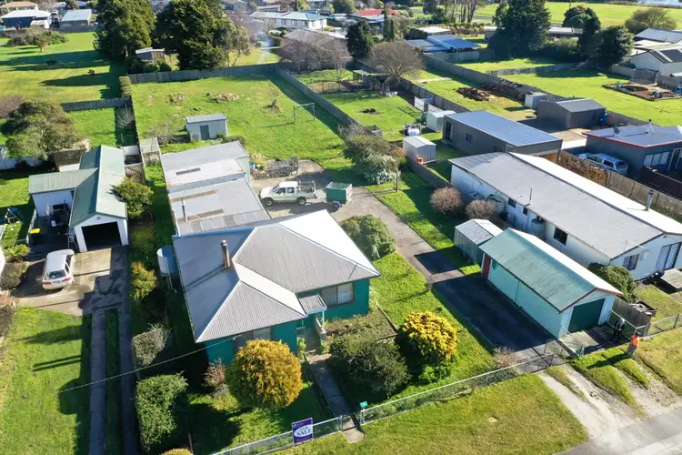 8 Hellyer Street, Smithton TAS 7330