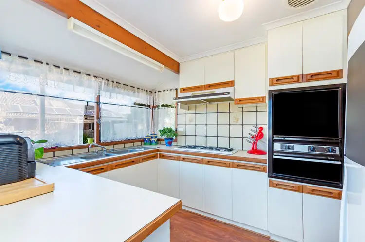 Sixth view of Homely house listing, 15 Lowan Court, Portland VIC 3305