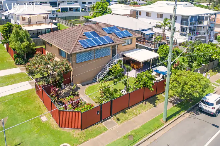 86 Oxley Avenue, Woody Point QLD 4019