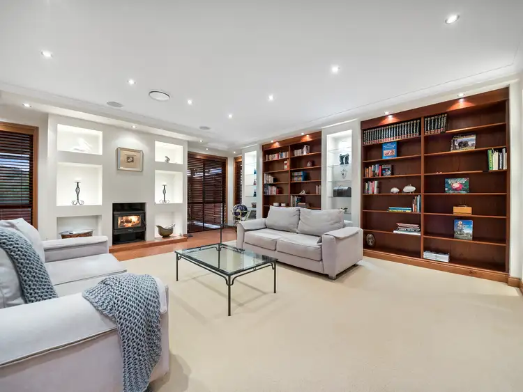 8 DALGLEISH ROAD, Ormeau Hills QLD 4208