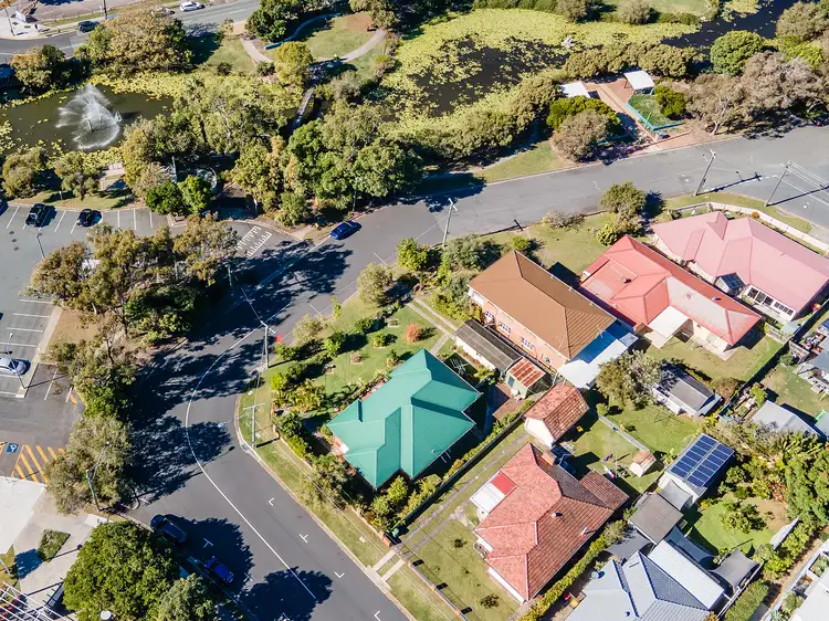 Fifth view of Homely house listing, 43 HUMPYBONG ESPLANADE, Redcliffe QLD 4020