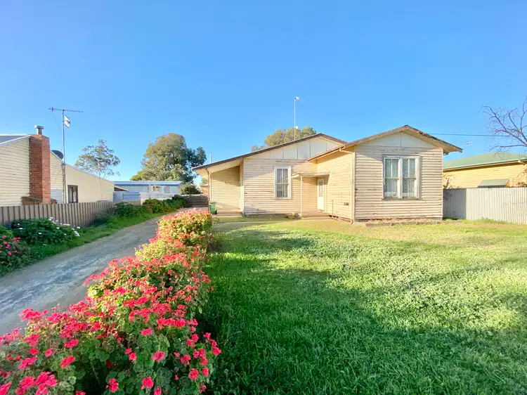 Main view of Homely block of units listing, 411 SLOANE STREET, Deniliquin NSW 2710