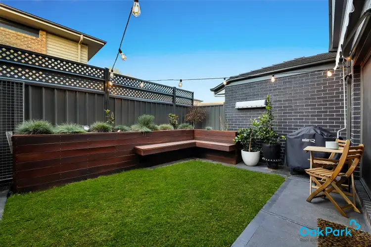 Main view of Homely townhouse listing, 2/55 Snell Grove, Oak Park VIC 3046