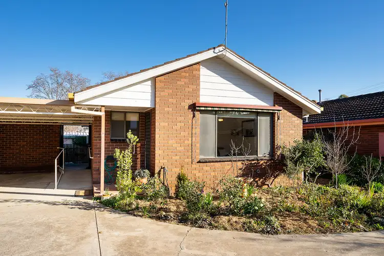 Unit 8/16 Greenhill Avenue, Castlemaine VIC 3450