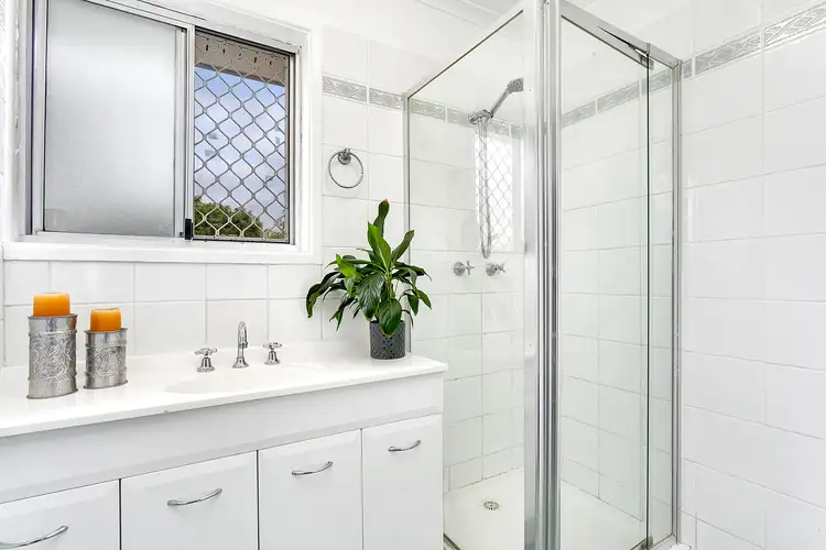 Sixth view of Homely house listing, 11 Rollinia Close, Manoora QLD 4870