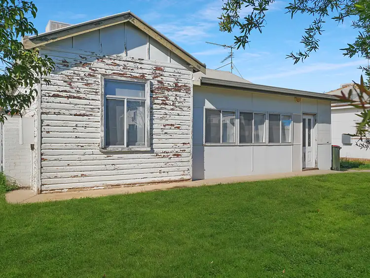 14 Waratah Street, Leeton NSW 2705