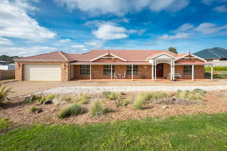 11 Clover Court