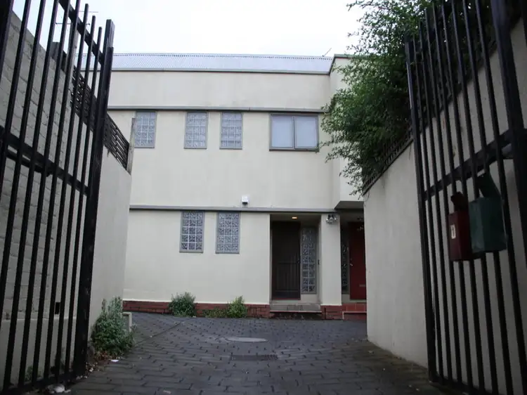2 Charles Place, Fitzroy VIC 3065