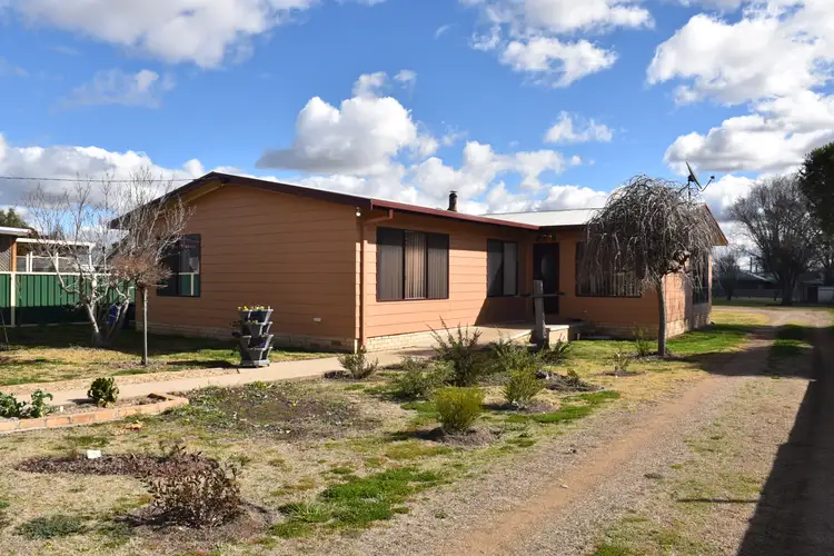 60 Coronation Avenue, Glen Innes NSW 2370