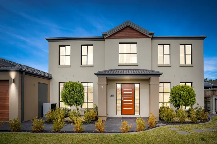 17 Eastbourne Way, Narre Warren South VIC 3805