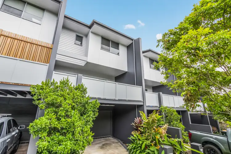 8/4 Elba Lane, Morningside QLD 4170