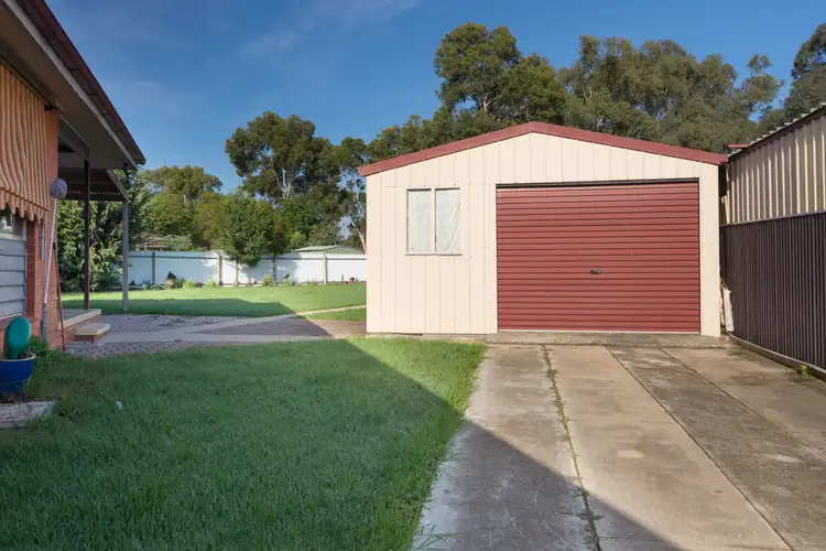 Fourth view of Homely house listing, 5 OSLO COURT, Wodonga VIC 3690