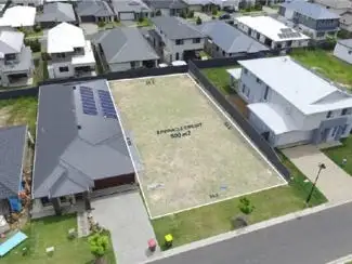 8 Pinnacle Circuit, Heathwood QLD 4110