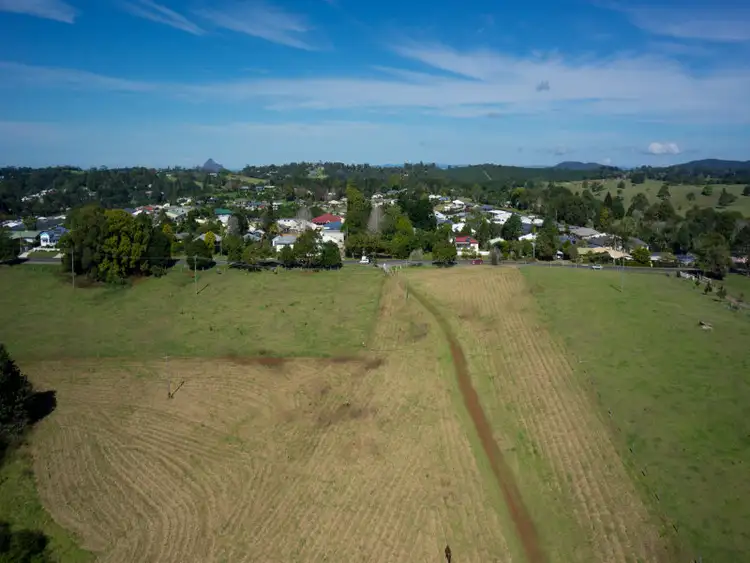 70 Macadamia Drive, Maleny QLD 4552