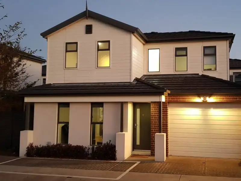 Main view of Homely townhouse listing, 18/17 Golden Elm Way, Lyndhurst VIC 3975