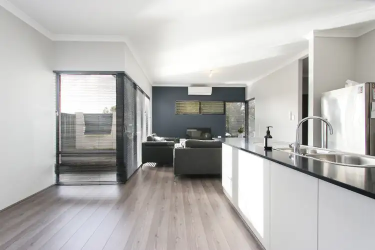 Sixth view of Homely house listing, 3 Pyke Way, Piara Waters WA 6112