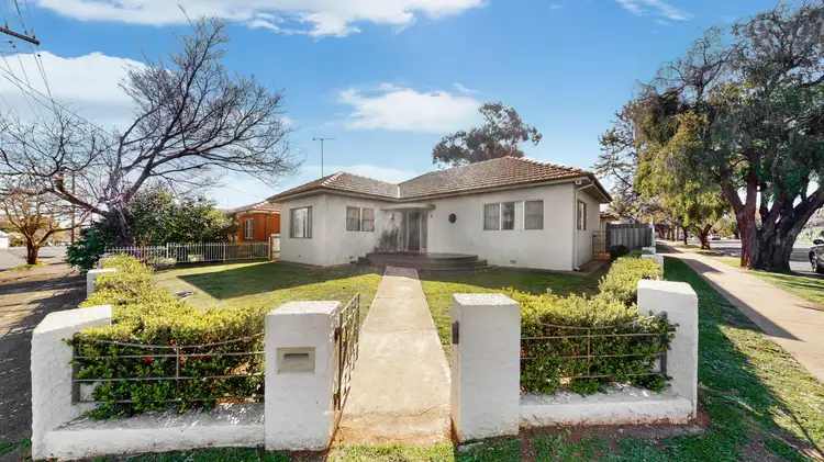 18 Hutchins Avenue, Dubbo NSW 2830