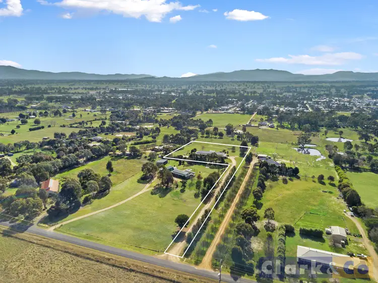 56 Stoneleigh Road, Mansfield VIC 3722