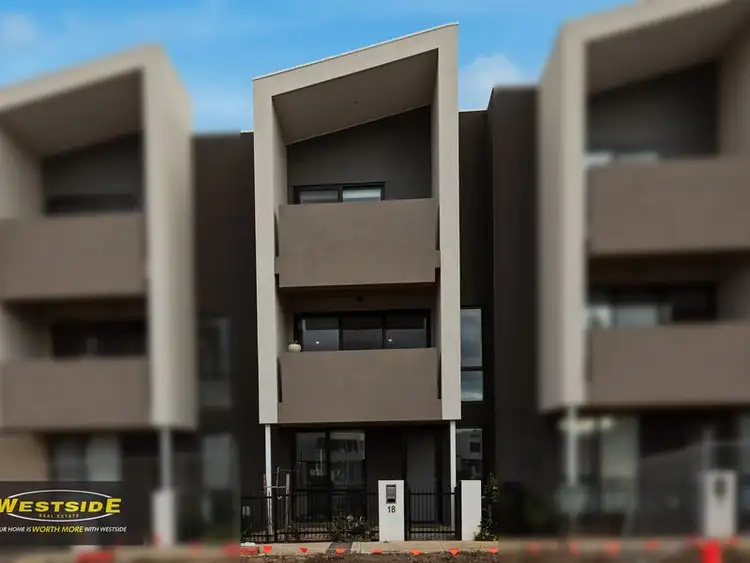 18 Callow Walk, St Albans VIC 3021