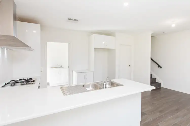 Second view of Homely house listing, 2/7 Toorak Drive, Irymple VIC 3498
