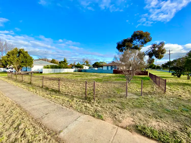 LOT 1/264 Henry Street, Deniliquin NSW 2710