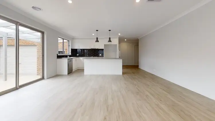 Second view of Homely house listing, 10 Ashbourne Way, Kangaroo Flat VIC 3555