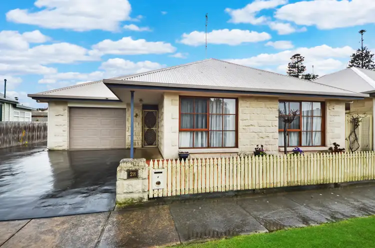 28 Glenelg Street, Portland VIC 3305