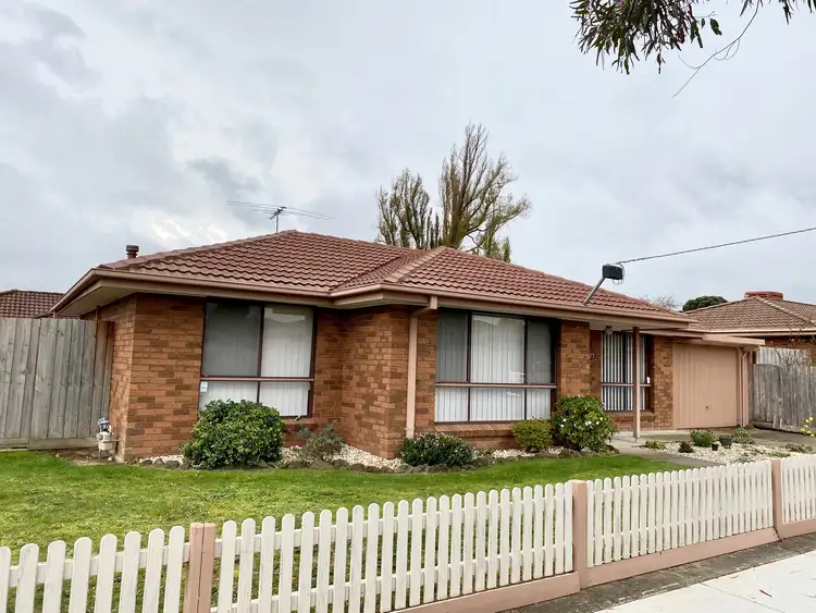 2/23 Ivan Crescent, Hampton Park VIC 3976