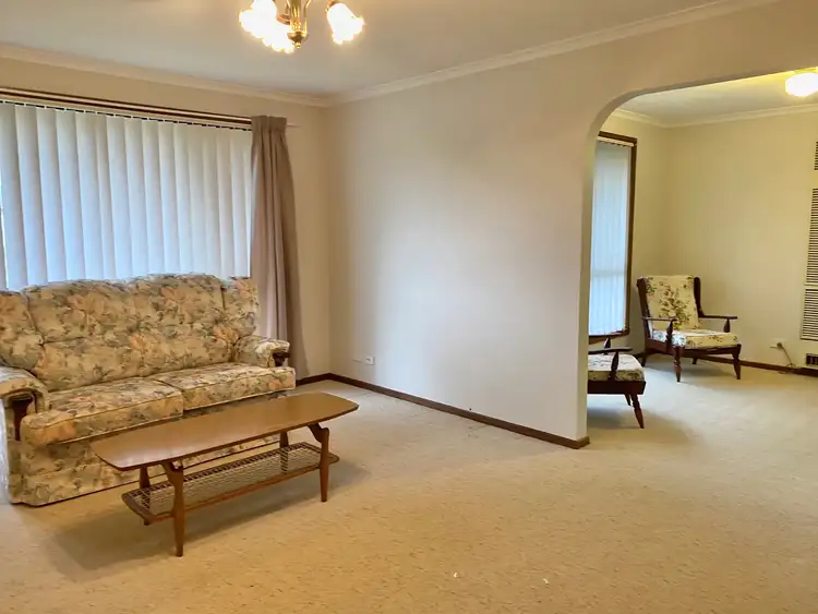 Second view of Homely unit listing, 2/23 Ivan Crescent, Hampton Park VIC 3976