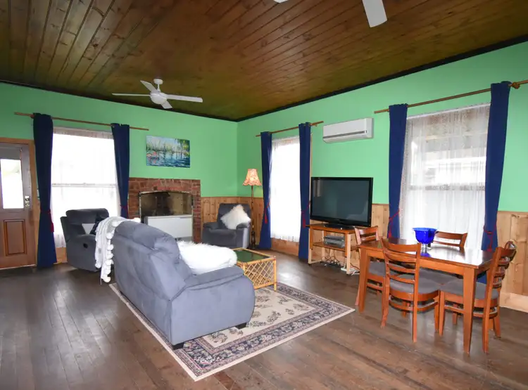 Third view of Homely house listing, 122 HIGH STREET, Beechworth VIC 3747