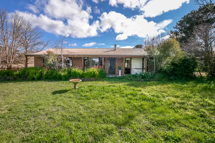 34 Metcalfe Drive, Romsey VIC 3434