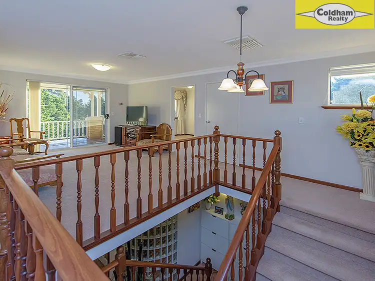 Fifth view of Homely house listing, 16 Hibbertia Court, Maida Vale WA 6057