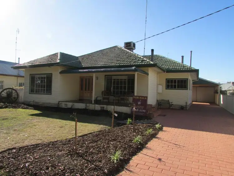 62 Craig Avenue, Warracknabeal VIC 3393