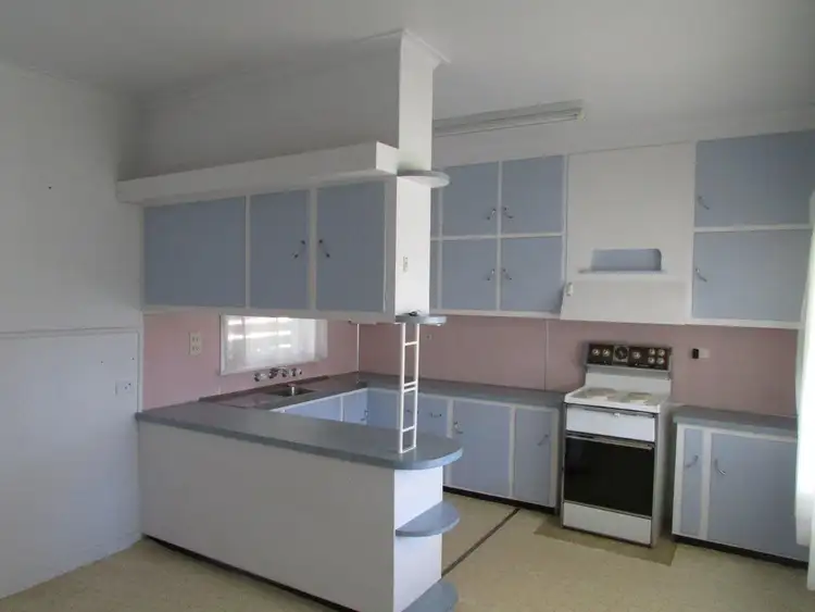 Fifth view of Homely house listing, 3 Dungey Street, Warracknabeal VIC 3393