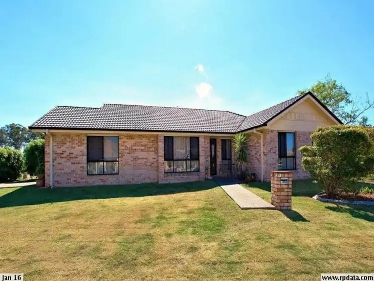 18 Links Avenue, Meadowbrook QLD 4131