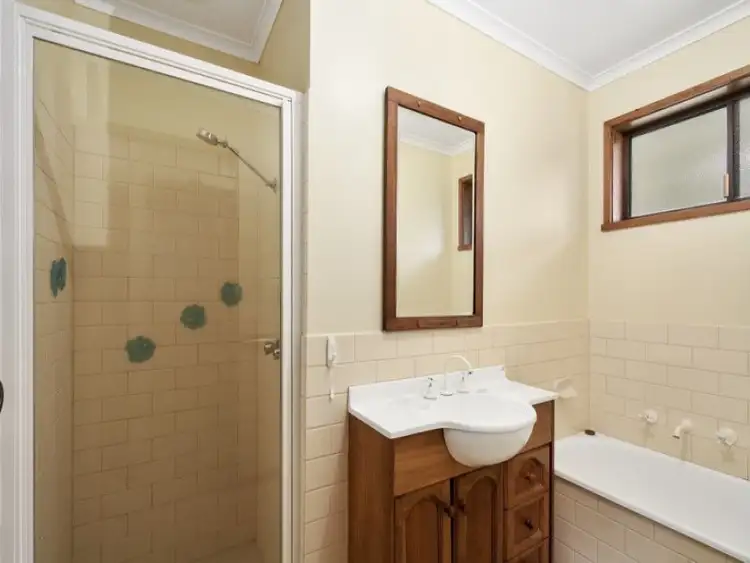 Sixth view of Homely unit listing, 2/134 Macarthur Street, Sale VIC 3850