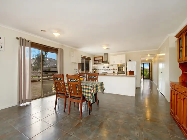 Fifth view of Homely house listing, 4 Larissa Court, Romsey VIC 3434