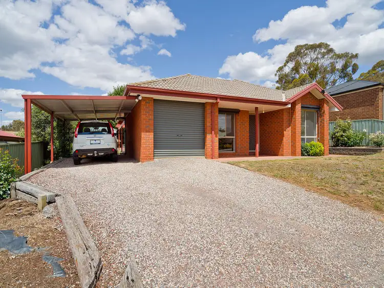 38 Carol Street, Castlemaine VIC 3450