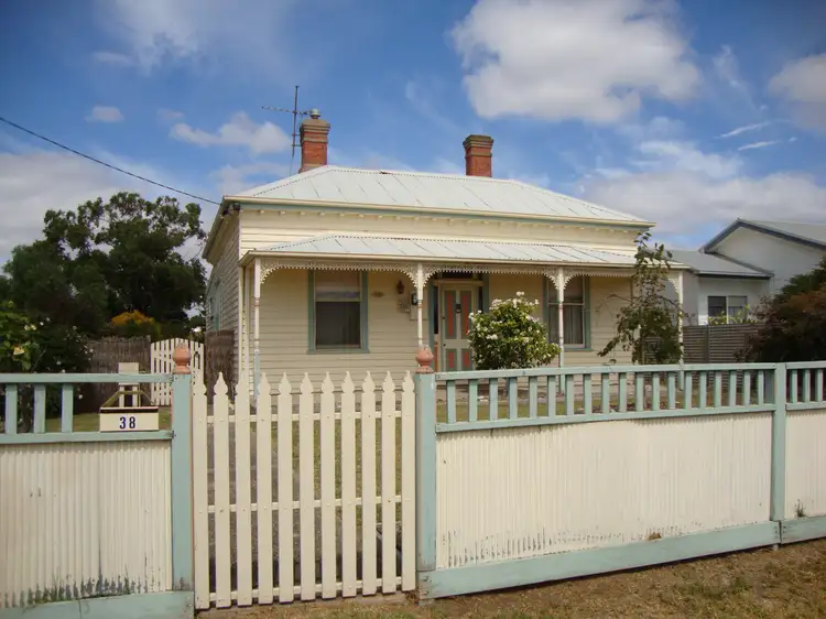 38 Mclellan Street, Ararat VIC 3377