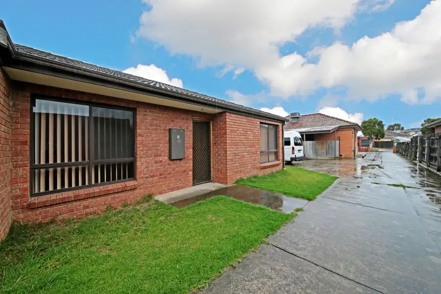 Main view of Homely unit listing, 2/17 Gum Street, Sunshine West VIC 3020