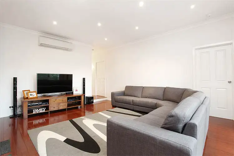 Fifth view of Homely house listing, 2/278 Grimshaw Street, Watsonia VIC 3087