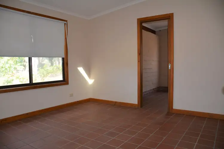 Seventh view of Homely house listing, 10 Havenstock Drive, Yarrawonga VIC 3730